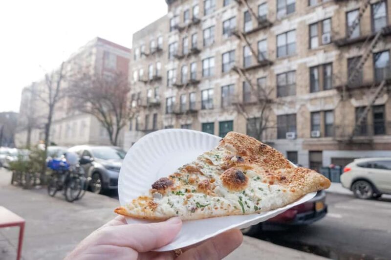 Brooklyn Local Pizza and Beer Exclusive Small Group Tour - Savoring a World-Renowned Italian Style Pizza