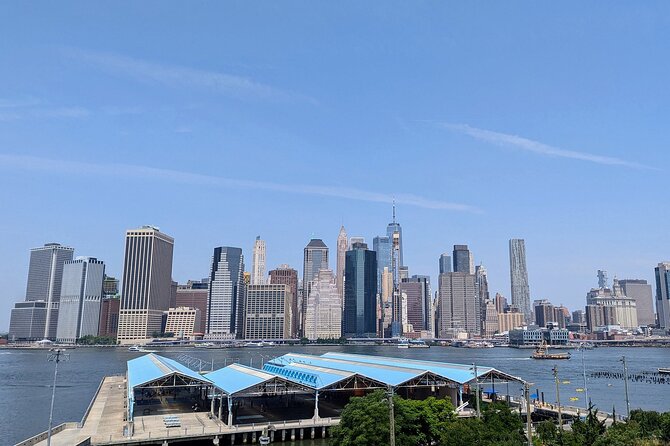 Brooklyn Scavenger Hunt Walking Tour and Game - Iconic Landmarks: Brooklyn War Memorial and Columbus Park