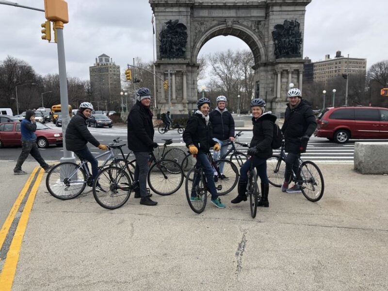 Brooklyn: Sightseeing Bike Tour with Local Guide - Visiting the Redeveloped Brooklyn Navy Yard
