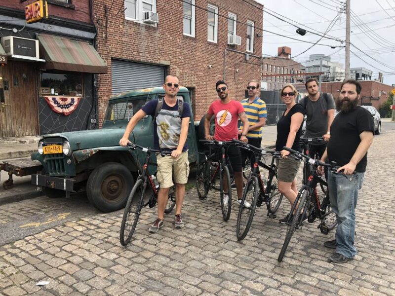 Brooklyn: Sightseeing Bike Tour with Local Guide - Exploring the Bohemian Charm of Williamsburg
