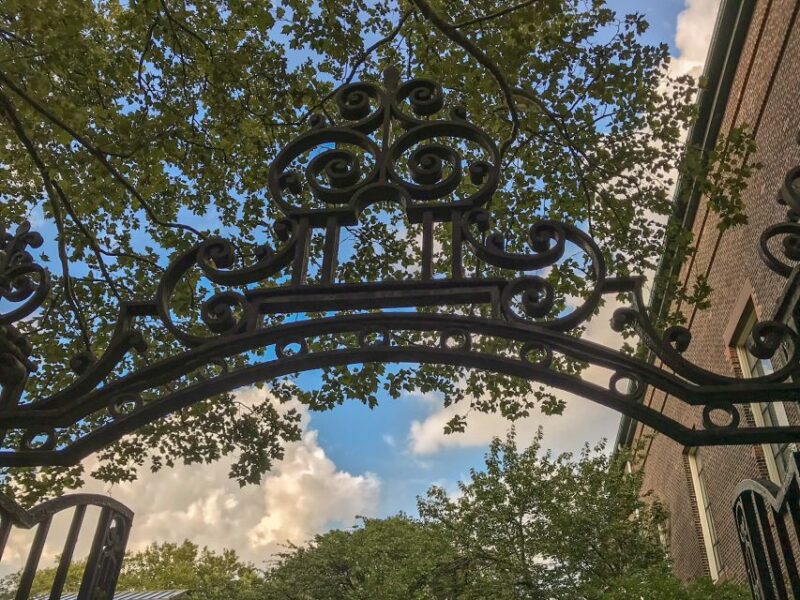 Brooklyn: The Bridge, DUMBO, & Brooklyn Heights Best of Tour - Stories of Revolutionary and Civil War Heroes