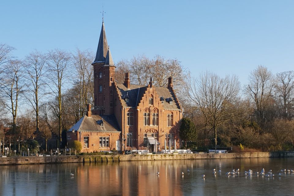 Bruges: 2.5-Hr Walking Tour from train station to Markt - The Optional Canal Cruise: Scenic Views and Relaxation