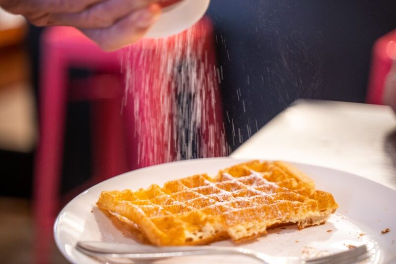 Bruges: Belgian Waffle-Making Workshop with Beer Tasting - Discover the Belgian Beer and Waffle Workshop in Bruges
