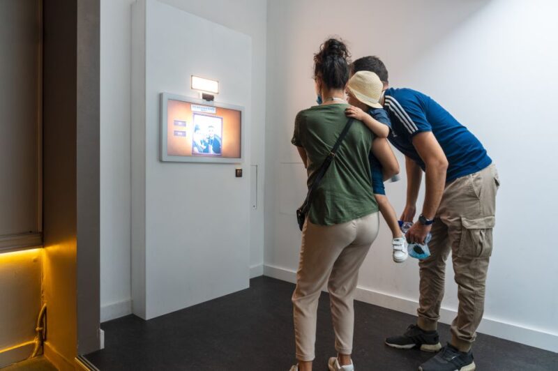 Bruges: Choco-Story Museum with Audio Guide and Tastings - Introduction to the Bruges Chocolate Museum Experience