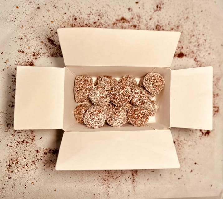 Bruges: Chocolate Truffle Making Class - Group Size and Atmosphere