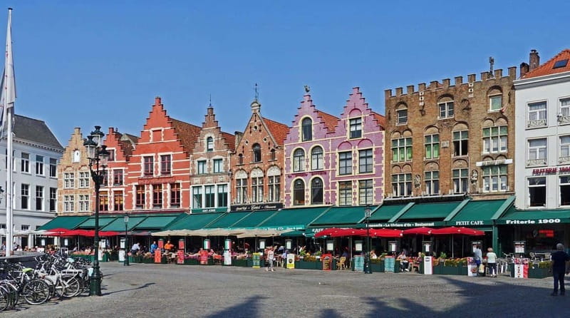 Bruges: Christmas Market Private Walking Tour - Belgian Christmas Traditions You’ll Discover