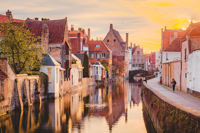 Bruges: City Walk with Audio Guide in 7 Languages on your Phone - Pricing, Discounts, and Group Benefits