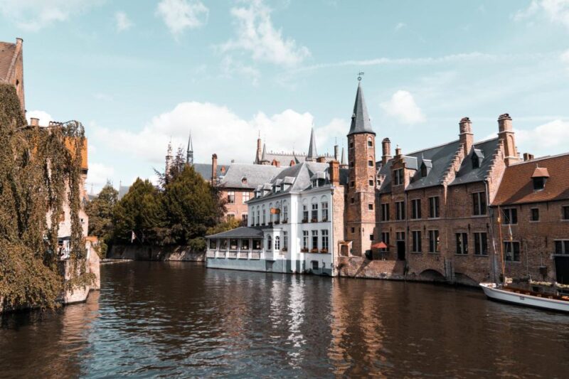 Bruges: Express Walk with a Local in 60 minutes - Who Will Most Appreciate This Experience