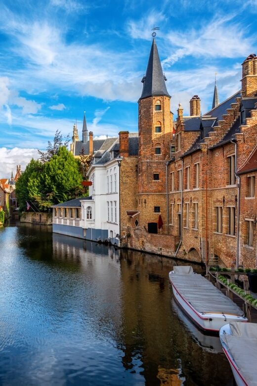 Bruges: Guided Rickshaw Tour - Value for Money and Flexibility