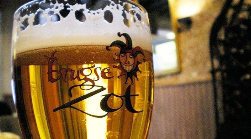 Bruges: Guided Walking Tour - Stops for Shopping and Lunch