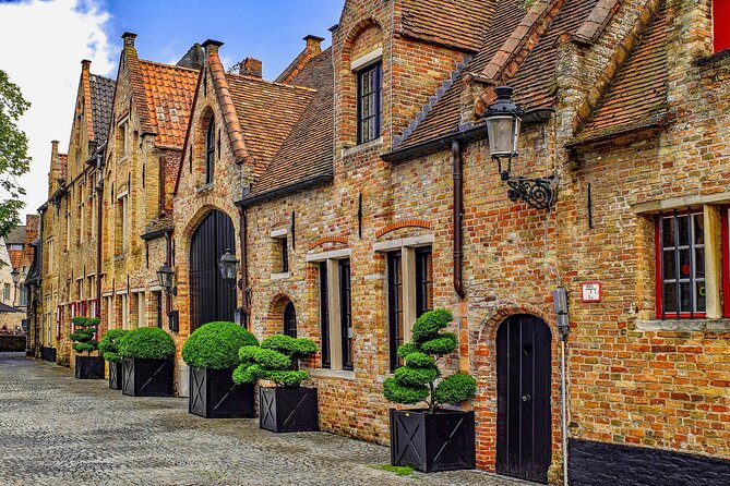Bruges Highlights & Hidden Gems Small-group from Paris by Minivan - Additional Activities Not Included