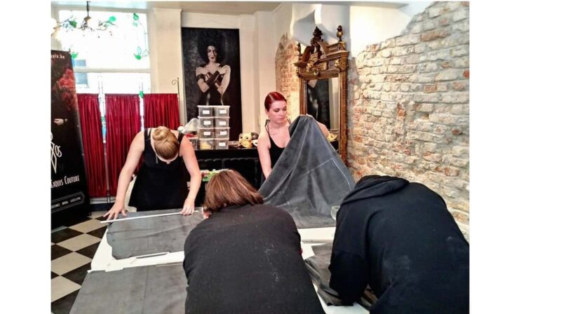 Bruges: Latex Accessory Workshop (groups and bachelorettes) - Discover the Unique Latex Accessory Workshop in Bruges