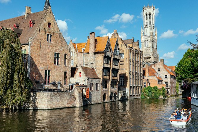 Bruges PRIVATE City Kickstart Tour With Locals - The Private Tour Combines Iconic Landmarks with Hidden Corners