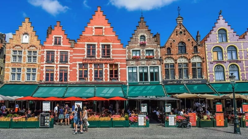 Bruges: Private Walking Tour with Canal Cruise - Discover Bruges on a Private Guided Walking Tour with Canal Cruise