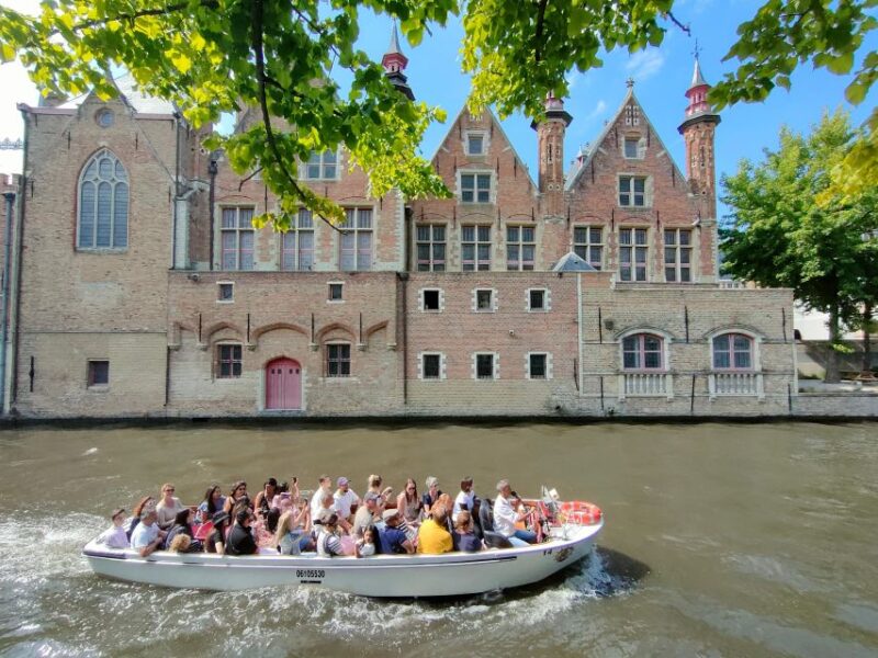 Bruges: Small Group Boat Cruise and Guided Walking Tour - Value and Overall Experience