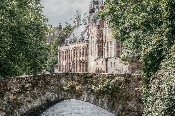 Bruges Tour from Amsterdam - Practical Logistics: Meeting Points and Group Size