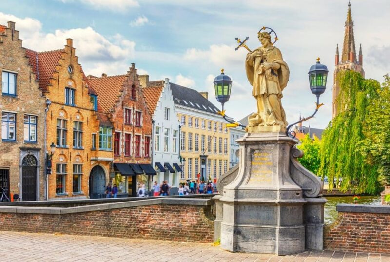 Bruges Unveiled: A Private Full-Day Tour from Brussels - Key Points