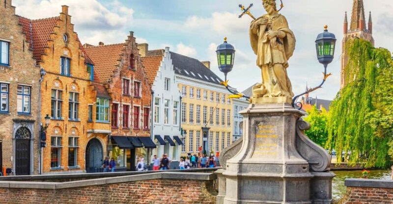 Bruges Unveiled: A Private Full-Day Tour from Brussels - Comprehensive Private Tour from Brussels to Bruges