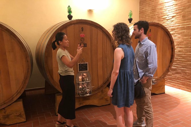 Brunello di Montalcino wine experience with a sommelier - High Praise for Knowledgeable Guides and Quality Wines