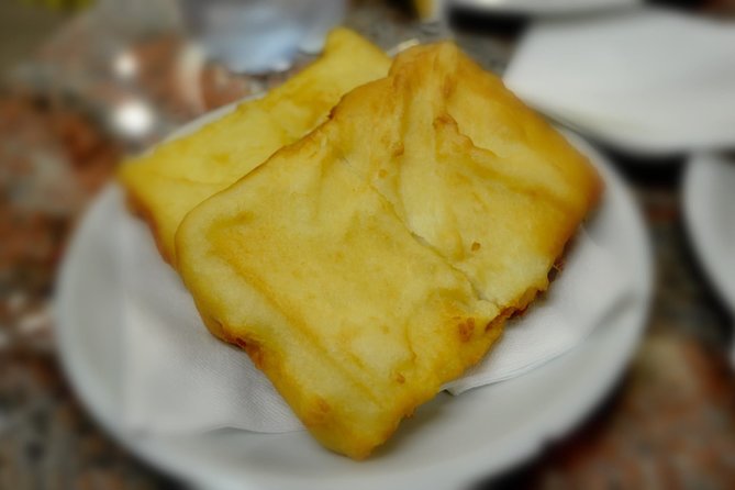 Brunetti's Venice: A Culinary Journey Through Leon's Mysteries - Sampling Venetian Classics at Campo San Bartolomeo