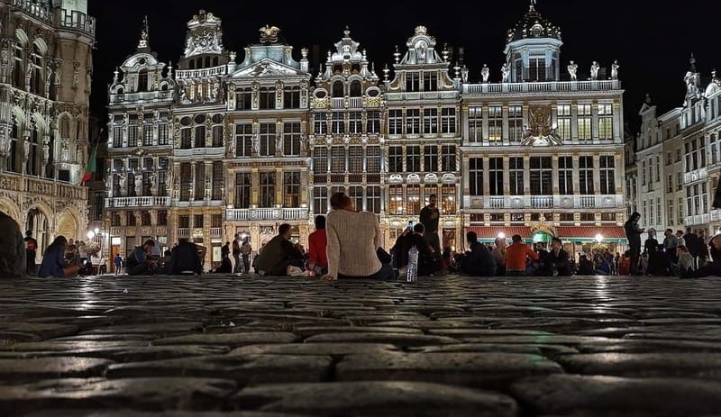 Brussels: 2-Hour Dark Side of Brussels Private Tour - The Guided Storytelling Style and Group Experience