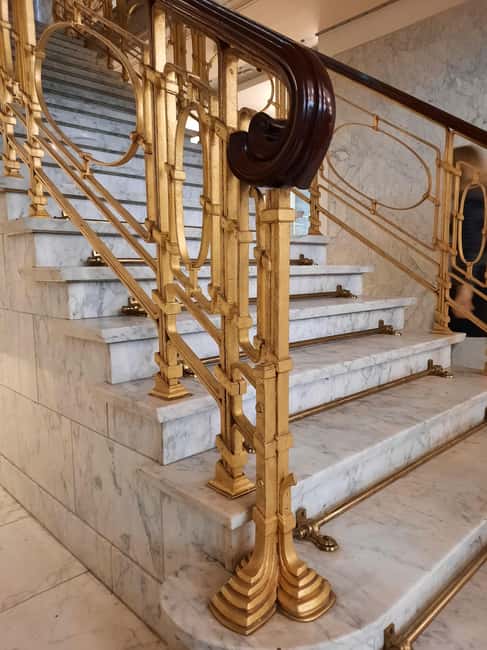 Brussels: 3h Art Nouveau Walking Tour with a Local Guide - End at Rue Defacqz and Optional Art Nouveau Dining