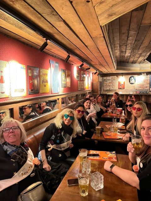 Brussels: Afternoon Tipsy Tour with Cocktails & Chocolates - Painting and the Iconic Manneken Pis