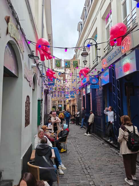 Brussels Beer Tour with Premium Tasting - The Starting Point Inside the Brussels Stock Exchange