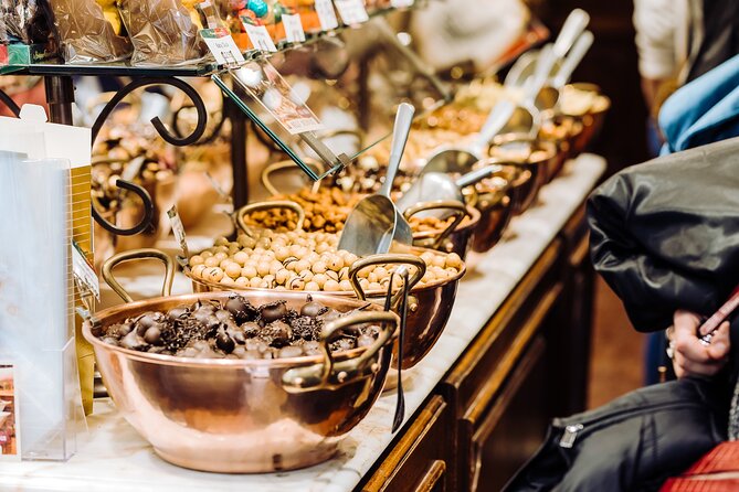 Brussels Chocolate Tour Private & Personalized with a Local Guide - Visiting Brussels’ Oldest Chocolate Shop and Hidden Gems