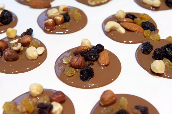 Brussels Chocolate Walking Tour and Workshop - Indulge in Tasting Sessions at Top Chocolatiers
