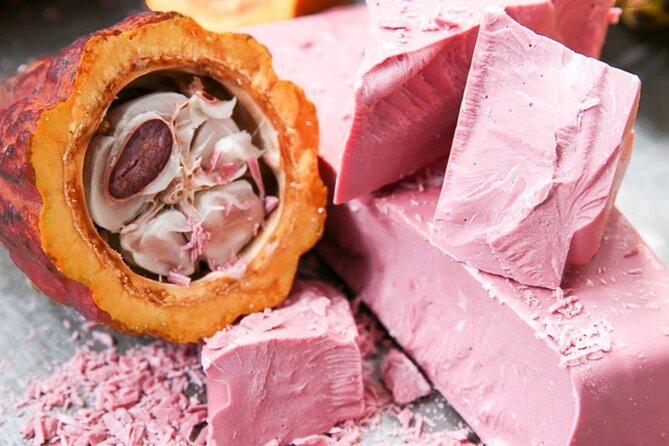 Brussels Chocolate Walking Tour and Workshop - The Guides Style and Expertise