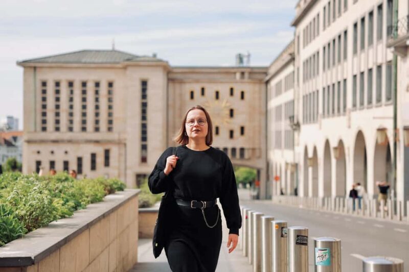 Brussels City Photoshoot With a Professional Photographer - The Quality of Photos and Delivery