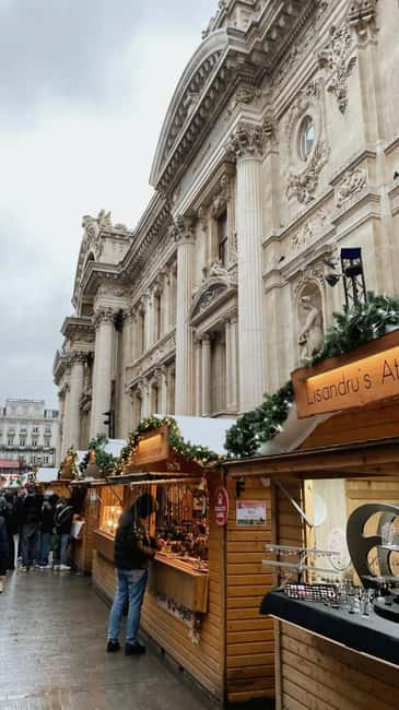 Brussels on Foot: Historic Center and Christmas Markets with a Local Guide - Key Points
