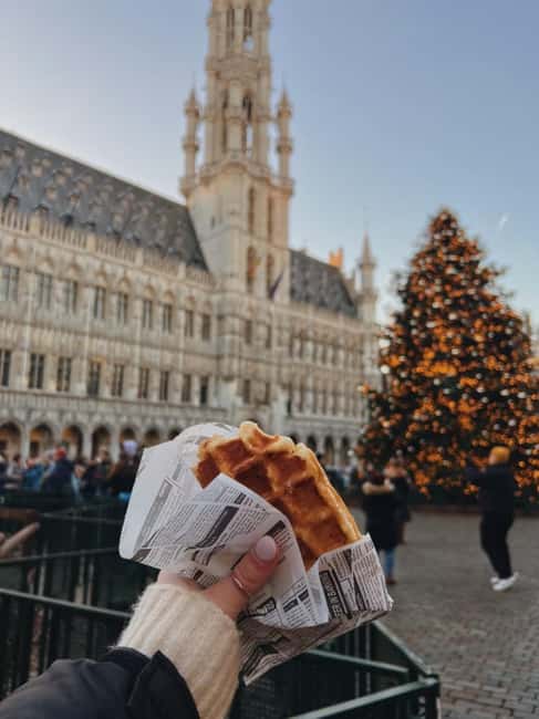 Brussels on Foot: Historic Center and Christmas Markets with a Local Guide - Belgium Comics and the Tintin Mural