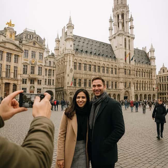 Brussels on Foot: Historic Center and Christmas Markets with a Local Guide - The Bourse and the Mix of Tradition and Modernity