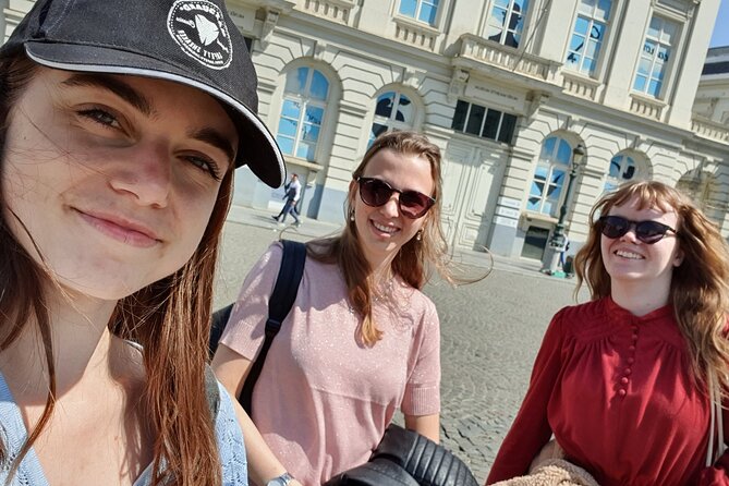 Brussels Origins of the City: Exploration Game and Tour - Fun Stops at Jeanneke Pis and the City’s Quirky Side