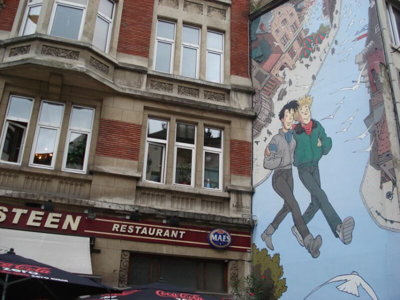 Brussels: Private 3-Hour Sightseeing Walking Tour - Discovering Brussels’ Most Famous Square: The Grand Place