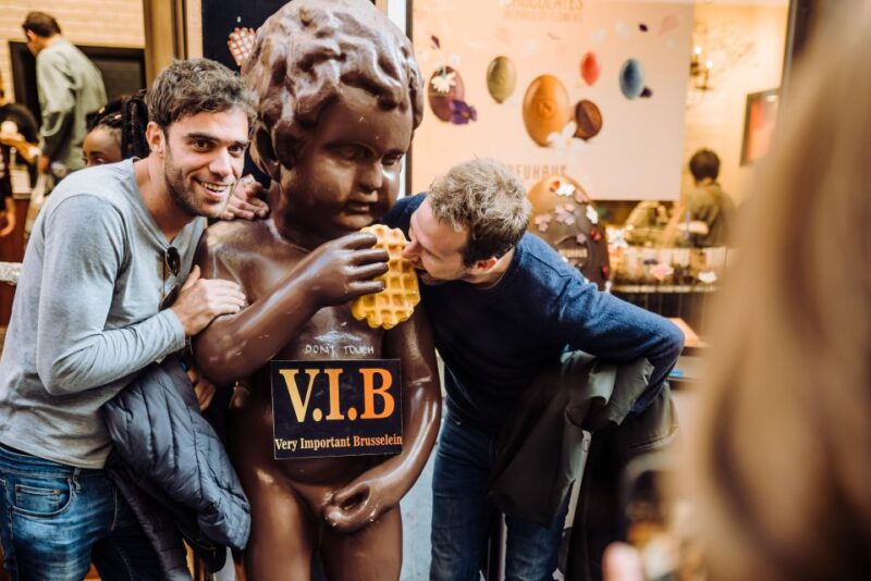 Brussels Private Tour with a Local- Highlights & Hidden Gems - Meeting the Guide in the Heart of Brussels