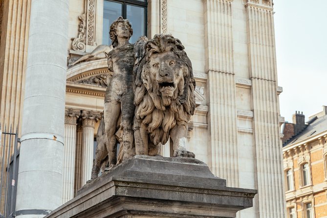 Brussels PRIVATE TOUR With Locals: Highlights & Hidden Gems - Start at Rue du Marché aux Poulets with a Custom Tour Experience