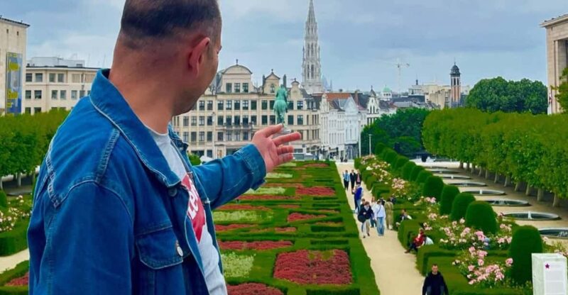 Brussels: Walking tour about Tintin and Belgian Art - Key Points