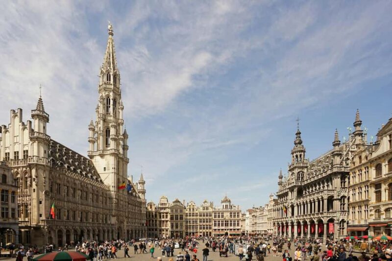 Brussels: Where Comics, Culture & Quirk Collide Walking Tour - Key Points