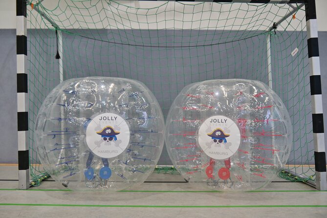 Bubble soccer in the center of Hamburg with beer / champagne - Key Points