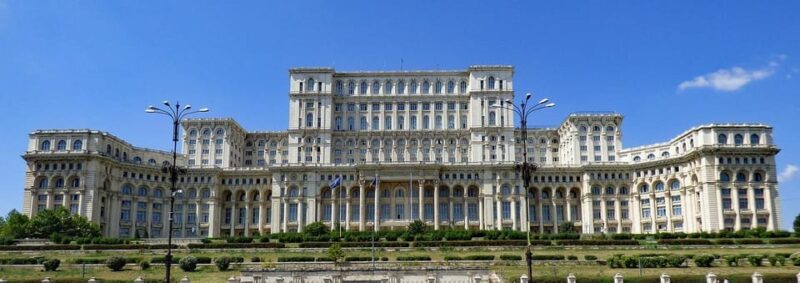 Bucharest city tour by car - From the Old Town to the Press House