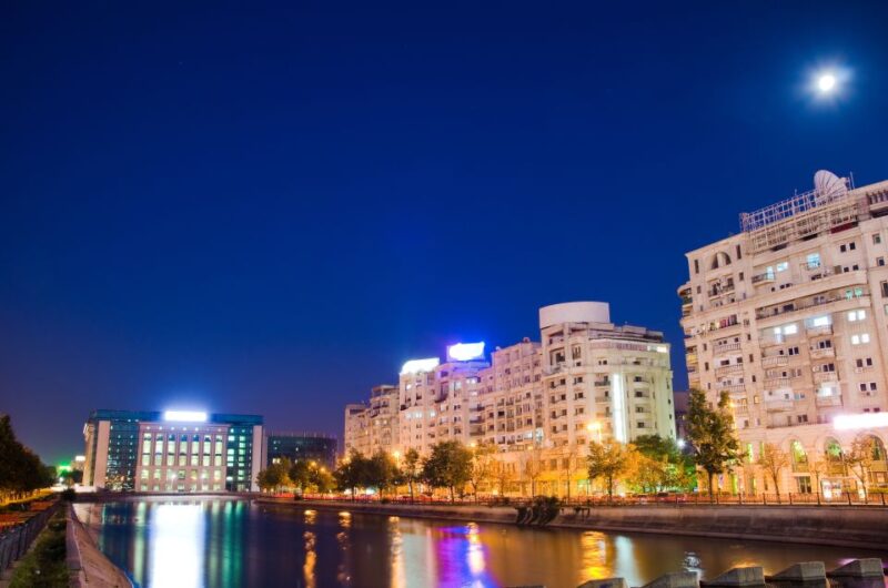 Bucharest: Communist Tour including Ceausescu Residence - Visiting the Spring Palace: The Ceausescu Family Residence