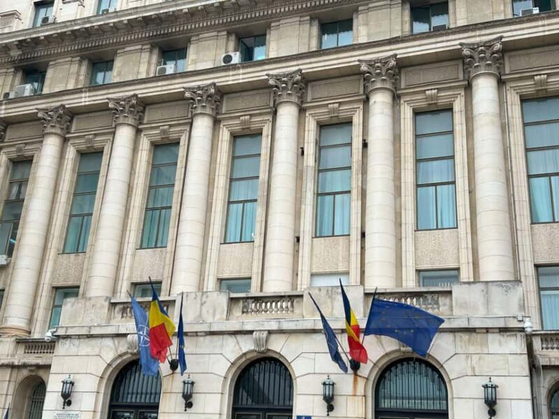 Bucharest: Contrasts of Communism - Small Group Walking Tour - Starting Point at Boteca13 Near Revolution Square