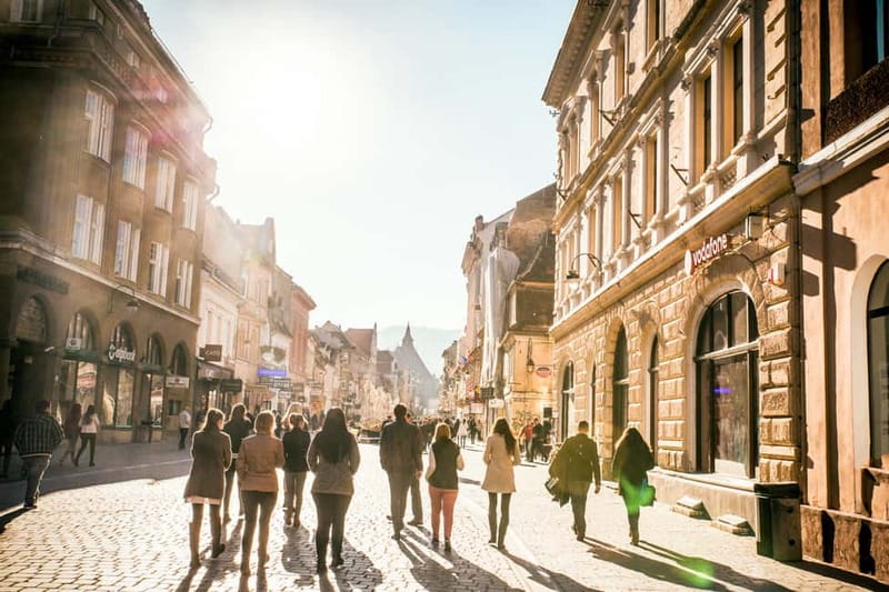 Bucharest: Dracula's Castle, Pele Castle & Braov Day Trip - Visiting Pele Castle: The Summer Palace of Romanian Royals