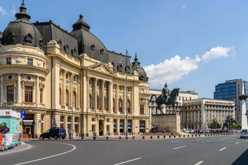 Bucharest: Draculas Castle, Pele Castle & Braov Tour - What to Expect at Each Site