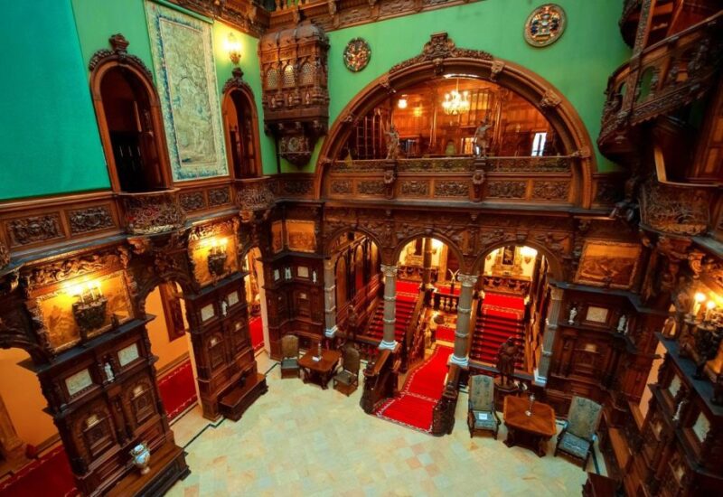 Bucharest: Draculas Castle, Peles Castle & Brasov Day Trip - Discover the Most Important Castles of Romania in One Day
