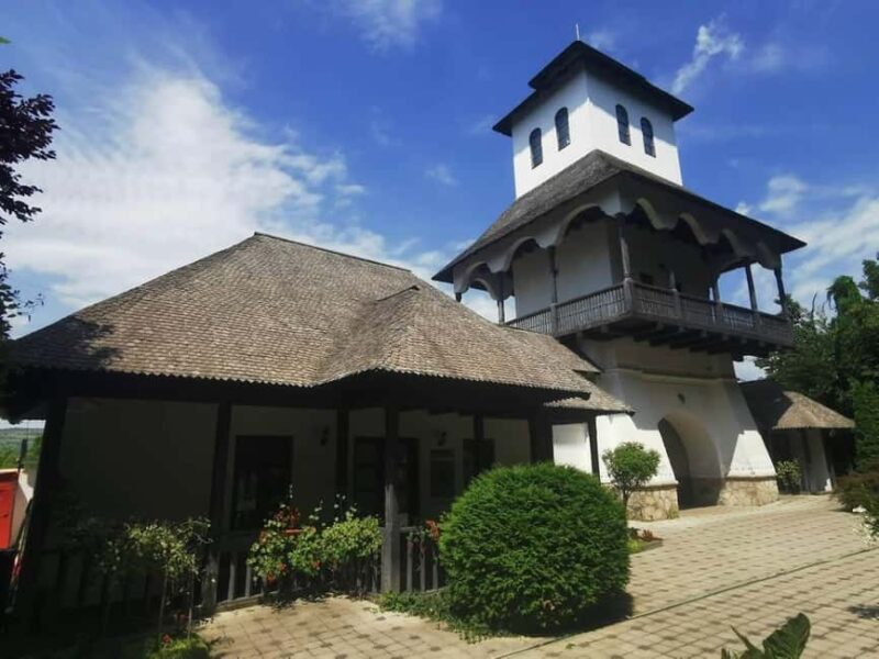 Bucharest: Guided Tour to Bellu Manor & Zamfira Monastery - Key Points