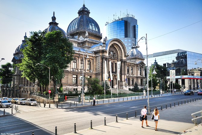 Bucharest Highlights Bike Tour - The Guide’s Style and Local Insights